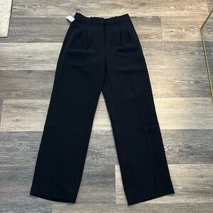 Aritzia The Effortless Pants in Color Black (Regular length)
